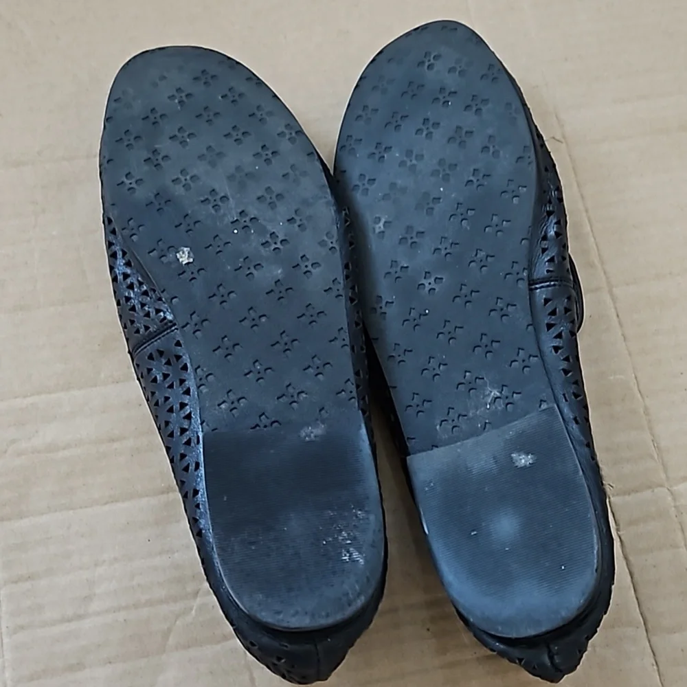 Patricia Nash Francesca black perforated tassel loafers-10 - Picture 9 of 11